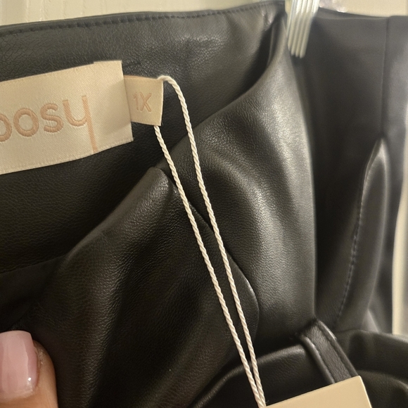 Black Faux Leather Midi Skirt Size: 1X NEW WITH TAGS - Picture 6 of 10